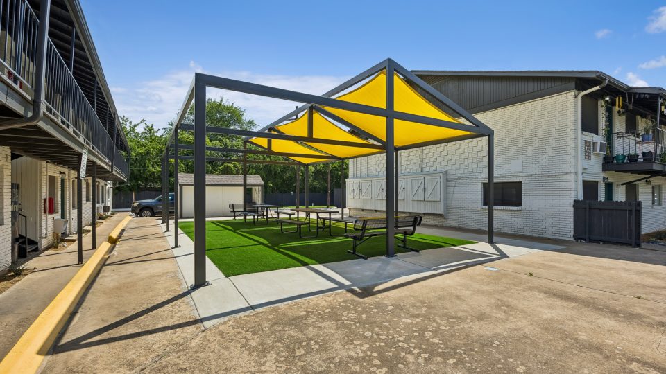 Casa Del Sol Apartments